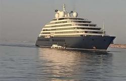 وصول السفينة السياحية Scenic eclipse لميناء شرم الشيخ البحري