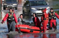إعلان حالة الطوارئ في نيوجيرسي ونيويورك بسبب الأمطار الغزيرة والفيضانات