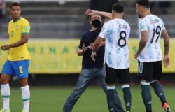 اتحاد أمريكا الجنوبية يعلن : إيقاف مباراة البرازيل والأرجنتين