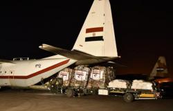 مصر ترسل كميات كبيرة من المواد الغذائية والبطاطين إلى السودان