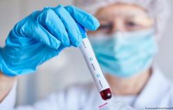 "المناعة الخارقة".. دراسات تكشف قدرة البعض على مواجهة متغيرات كورونا