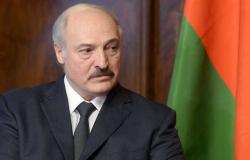 زعيم بيلاروسييا يستعرض المناورات المشتركة مع موسكو ويخطط لصفقات سلاح بمليار دولار