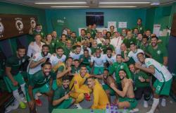 "الفيصل" يهنئ لاعبي الأخضر : صدارة مستحقة.. وخطوة مهمة نحو التأهل للمونديال