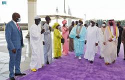 الرئيس السنغالي يصل إلى جدة في زيارة للمملكة