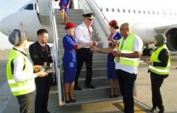 بمدافع المياه.. مطار مرسى علم الدولي يستقبل أول رحلة قادمة من مولدوفا (صور)