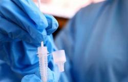 استشاري بلندن: المتحور الجديد لفيروس كورونا أسرع انتشار من دلتا
