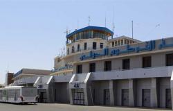 «العربية»: إغلاق مطار الخرطوم وسط تقارير عن انقلاب في السودان