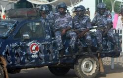 الشرطة السودانية تنفي إطلاق الرصاص على المتظاهرين في أم درمان