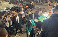 إلى جوار عربة ترمس .. فوتوسيشن لـ هيفاء وهبي بعد إحياءها أول حفلاتها في بورسعيد (صور)