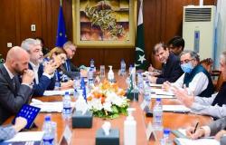 جولة مباحثات بين وزير الخارجية الباكستاني ووفد البرلمان الأوروبي