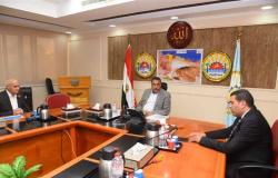 محافظ مطروح يستقبل رئيس مجلس الأعمال اليمنى