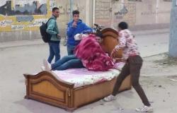 «نصبوا سريرًا في الشارع».. القبض على 3 شباب صوروا فيديو كليب أمام معهد فتيات بالدقهلية (صور)