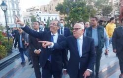 وزير الاتصالات ومحافظ بورسعيد يزوران حديقة فريال التاريخية