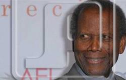 وفاة أول ممثل من أصول أفريقية يفوز بجائزة الأوسكار