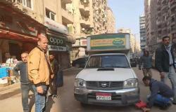 حملة لكلبشة السيارات المعتدية علي الطريق العام بالهرم