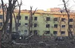 «قصف الأجنة».. غارة روسية تجهض الحياة في مدينة ماريوبول الأوكرانية (فيديو)