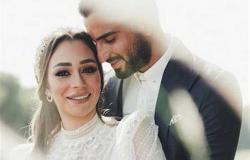 بعد مسحها صورهما معًا.. هل انفصل محمد الشرنوبي عن زوجته بعد عام ونصف من الزواج ؟