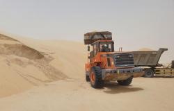 دركال الصحراء يرفع أسعار الرمال 500%