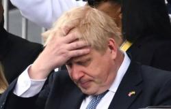 تمرد حزبي يسقط رئيس الوزراء البريطاني بوريس جونسون