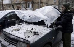 أوكرانيا: إحباط الضربات الروسية والحطام يتسبب بالضرر