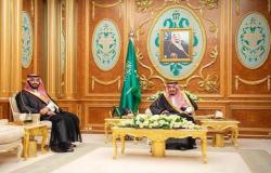 القيادة السعودية تتواصل مع الرئيس التركي وتؤكد دعم أنقرة لتجاوز الكارثة