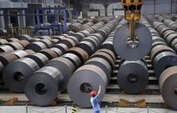 إنتاج الحديد الصلب من 63 دولة يرتفع 1.7% في مارس