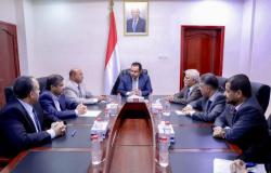 رئيس الوزراء اليمني يشيد بتقديم السعودية حزمة إسعافية من الدعم العاجل