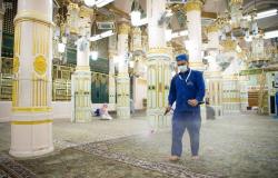 1000 عامل لتطهير المسجد النبوي