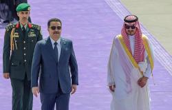 رئيس الوزراء العراقي يصل جدة للمشاركة في القمة العربية