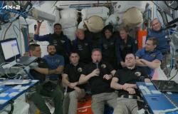 السواحة يهنئ القيادة بنجاح وصول رائدي الفضاء السعوديين إلى محطة الفضاء