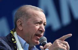 أردوغان يوجه خطابا لمناصريه بعد فوزه بانتخابات الرئاسة لولاية ثالثة