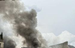فرنسا: انفجار قوي جدا واحتراق مبان بالقرب من متحف اللوفر