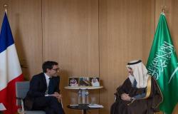 وزير الخارجية السعودي ونظيره الفرنسي يبحثان سبل تعزيز العلاقات الثنائية