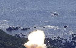 انفجار صاروخ تجاري ياباني