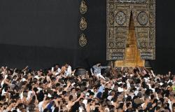 أكثر من 2.5 مليون يشهدون ختم القرآن الكريم بالمسجد الحرام