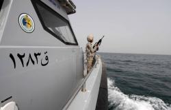 إنقاذ 5 مواطنين تعطل قاربهم في البحر الأحمر