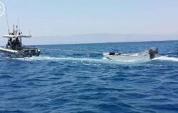 إنقاذ 5 مواطنين تعطل قاربهم في عرض البحر