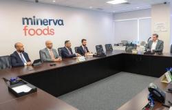وزير الصناعة يبحث مع "منيرفا فودز" البرازيلية فرص الاستثمار بصناعة الأغذية