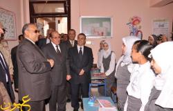  بالصور :في أول يوم دراسي  : رئيس التعليم الفني بالوزارة يزور مدارس بني سويف