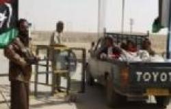 250 شخصا و500 سيارة عالقة على الحدود المصرية الليبية بسبب غلق منفذ "مساعد"