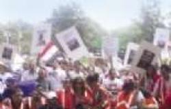 المصريون أمام مقر شبكة «CNN»: لا تدعموا الإرهاب