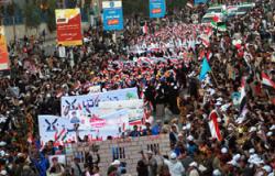 السلطات اليمنية تغلق محيط دار الرئاسة تحسبًا لاحتجاجات "إكرامية" رمضان