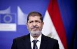 إنذار لوزير الداخلية لسحب الجنسية من 450 ألف سوري وفلسطيني منحها لهم مرسي