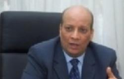 سفير مصر بالجزائر: أقول لمن يروج لعودة مبارك إلى السلطة "عقارب الساعة لا تعود إلى الوراء"