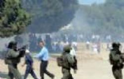 بالصور | إصابة عشرات المصلين بالاختناق في اقتحام شرطة الاحتلال لباحات للأقصى