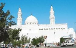 مسجد القبلتين مثار دهشة  وإعجاب  ضيوف الرحمن