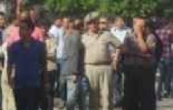 طلاب "الإخوان" يستفزون الشرطة ويخرجون بمظاهرة خارج حرم جامعة المنصورة