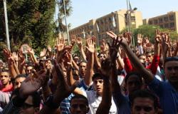 مسيرة بالمزامير لحركة "بالطو حر" حول مبنى صيدلة "عين شمس"