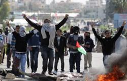 معلمون فلسطينيون يبدأون إضرابًا شاملاً عن العمل بمدارس الضفة الغربية