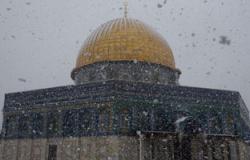 الدفاع المدنى الفلسطينى ينقذ أكثر من ألفى مواطن بالضفة بسبب الثلوج